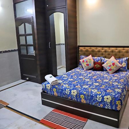 Hotel Traditional Inn Yeni Delhi Dış mekan fotoğraf