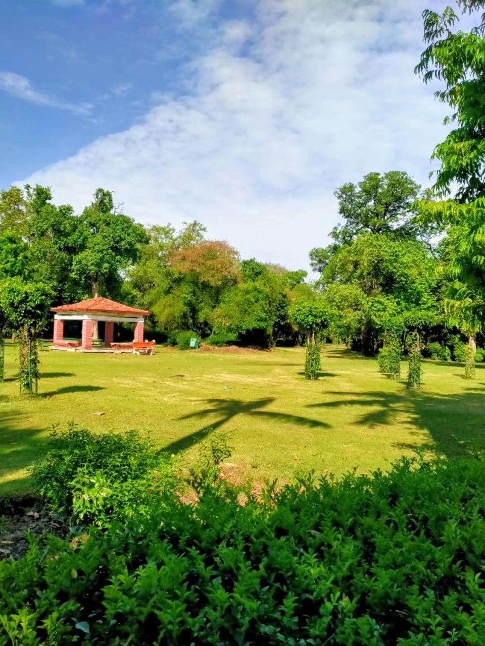 Hotel Traditional Inn Yeni Delhi Dış mekan fotoğraf